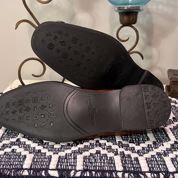 Stacy Adams Wingtip Shoes - Picture 8 of 10